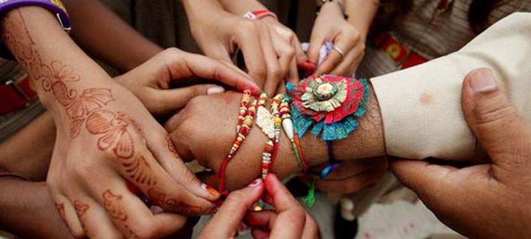 How To Celebrate Rakhi Raksha Bandhan Festival Celebration In India Talove 5266